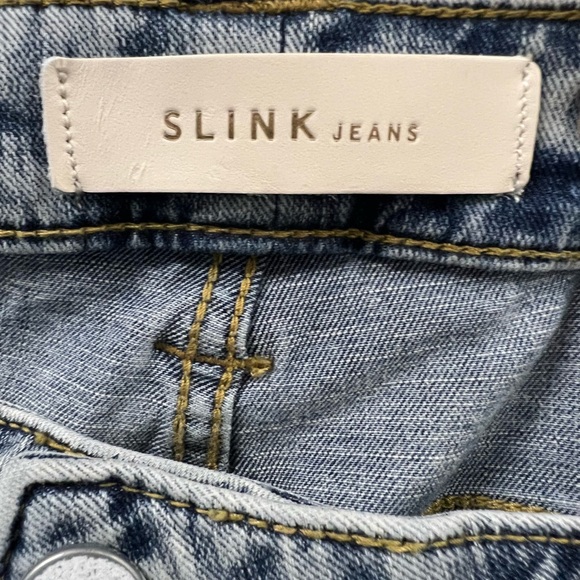 NWT Slink Jeans Womens Shorts Blue Size 16 Bermuda Easy Fit Distressed Look - Picture 3 of 9